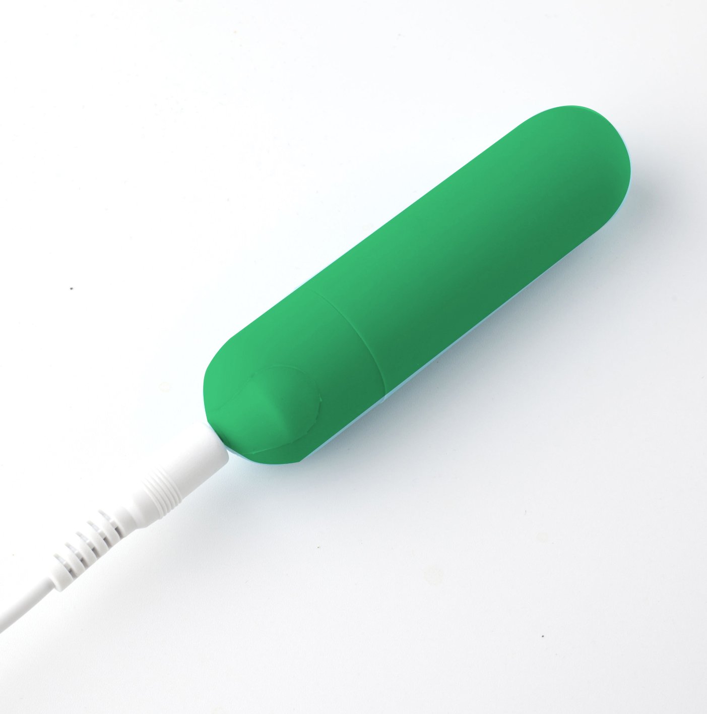 Maia Jessi - Emerald Green 7.6 cm USB Rechargeable Bullet-330-G2