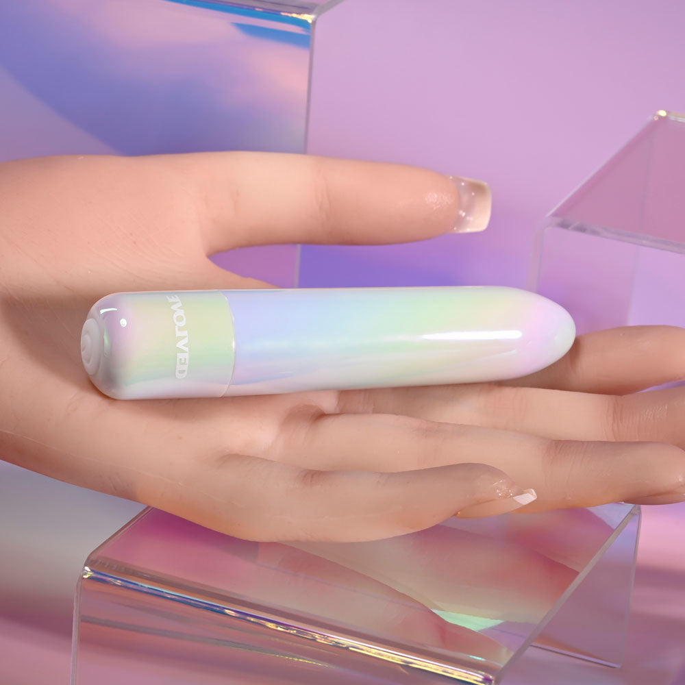 Evolved EASY DOES IT - Pearlescent White 10 cm USB Rechargeable Bullet-EN-RS-4530-2