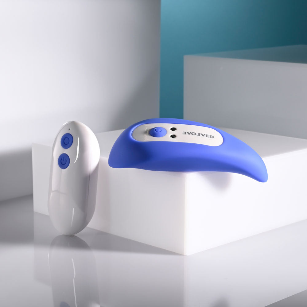 Evolved TAKE YOUR PICK - Rechargeable Bullet with 3 Interchargeable Sleeves - EN-RS-6954-2