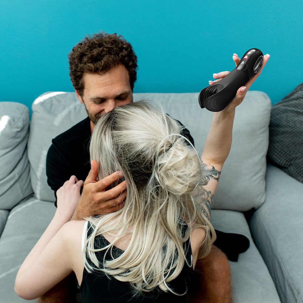 Fun Factory MANTA Black - Black USB-C Rechargeable Unisex Vibrator - FF000976BK01