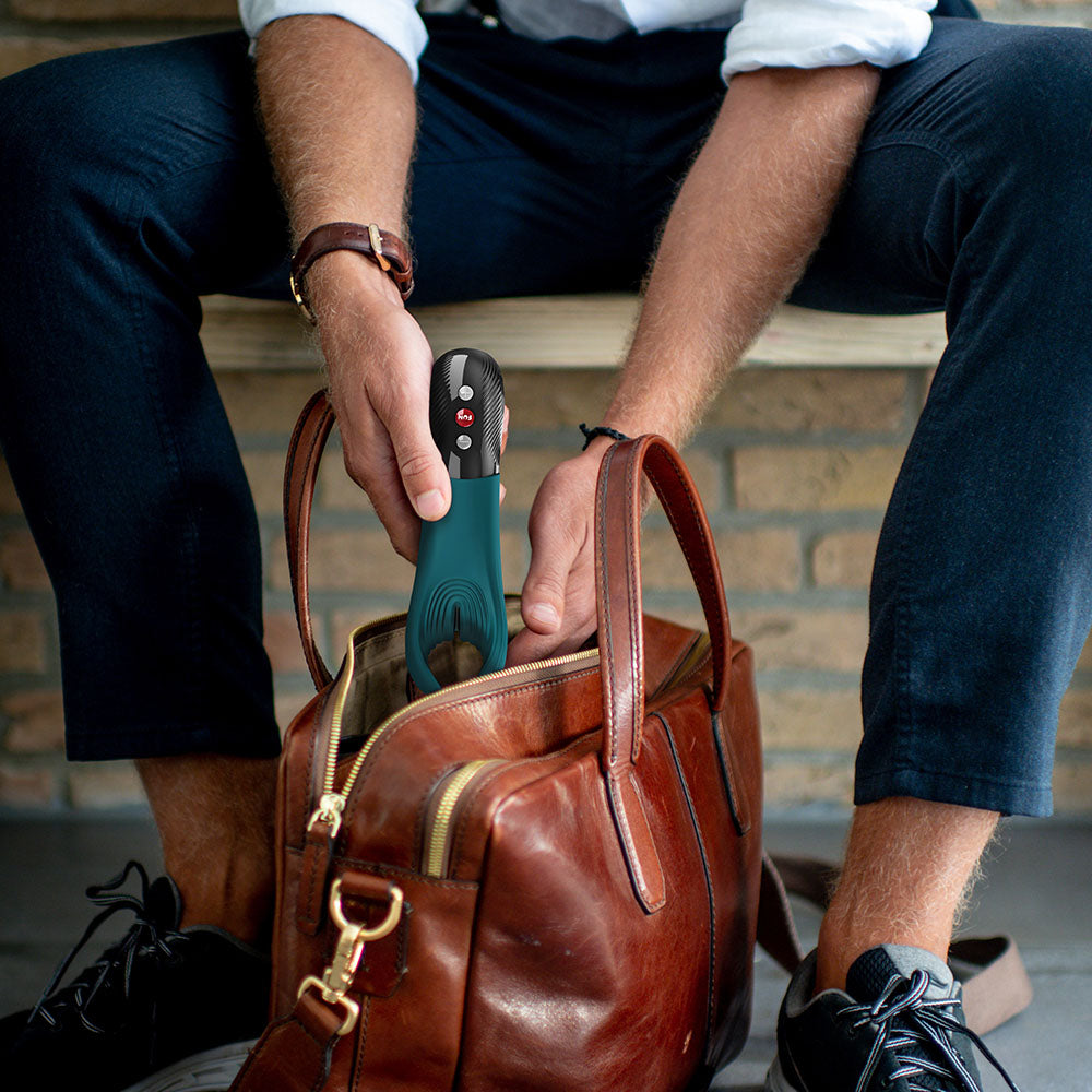 Fun Factory MANTA Bottle Green - Bottle Green USB-C Rechargeable Unisex Vibrator - FF000976BT01