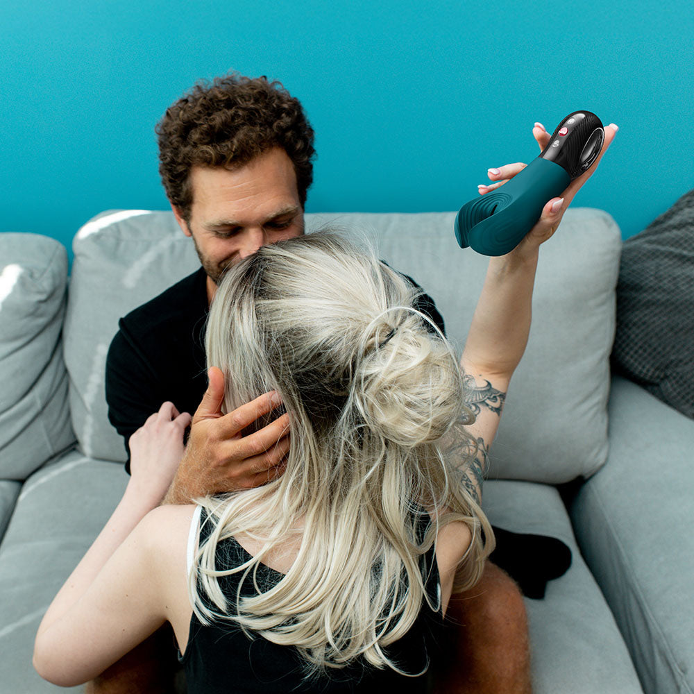 Fun Factory MANTA Bottle Green - Bottle Green USB-C Rechargeable Unisex Vibrator - FF000976BT01